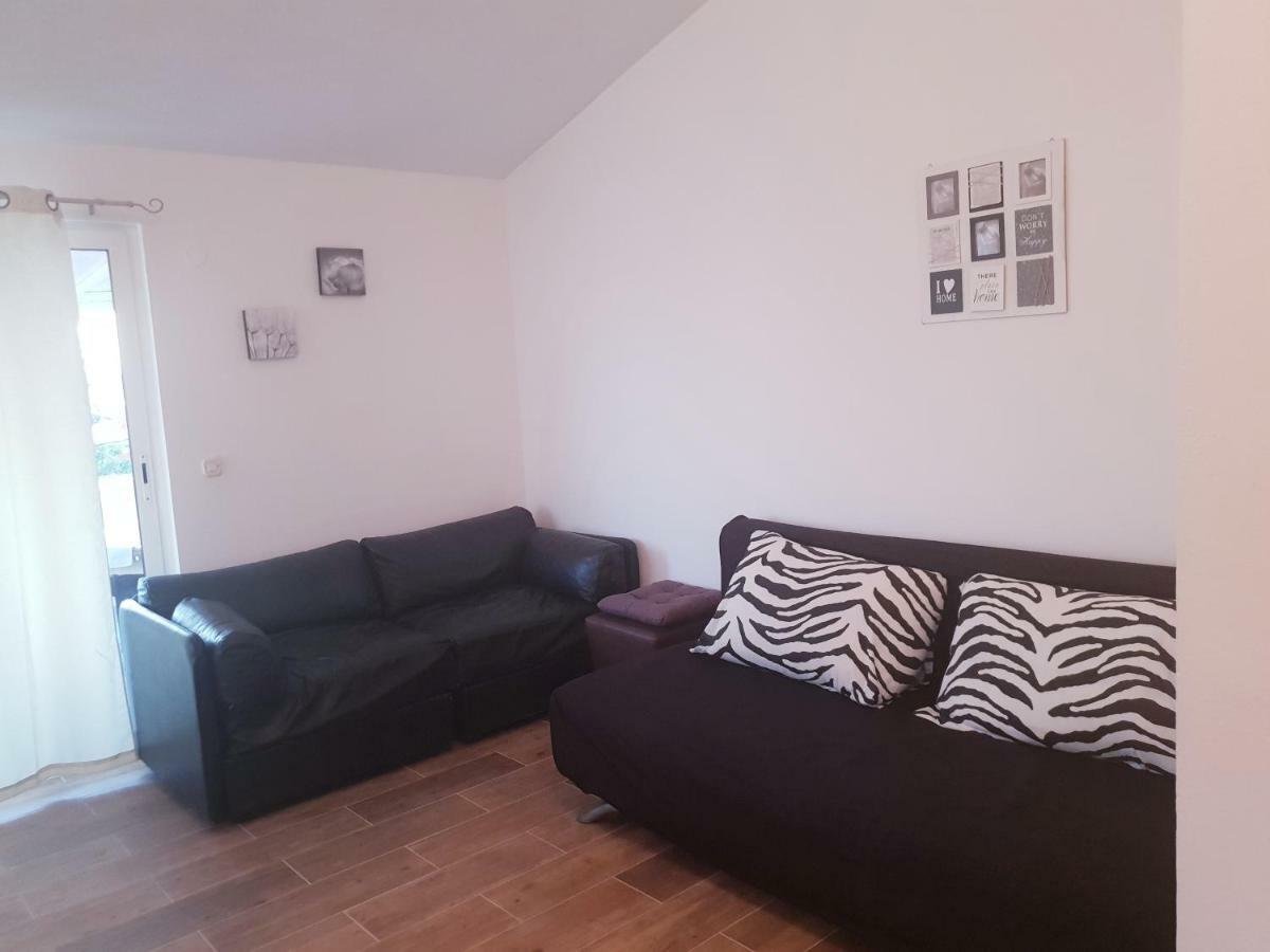 Apartments Petrovic Пировац Екстериор снимка